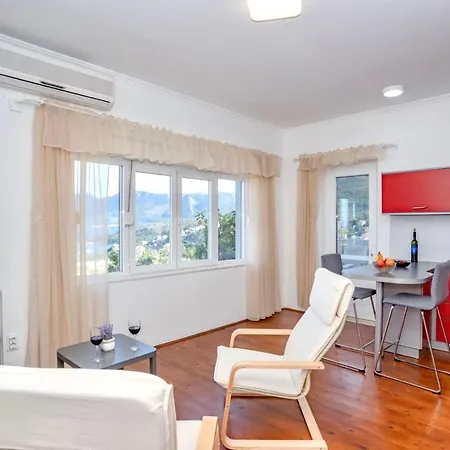 With View On Dubrovnik & Sea Apartment Cavtat